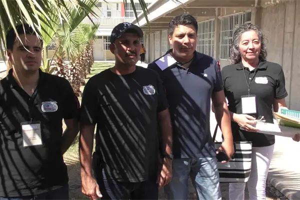 Protestan trabajadores del INPI y exigen pago de bono sexenal Protestan trabajadores del INPI y exigen pago de bono sexenal