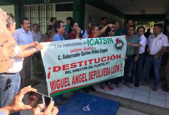 Maestros exigen la destitución del Director del Icatsin 1