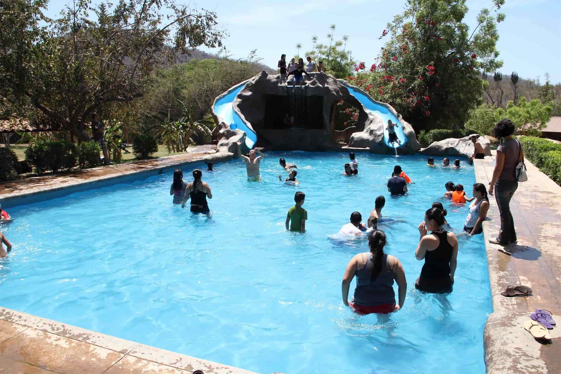 Coepriss revisa albercas en hoteles y balnearios públicos de Sinaloa