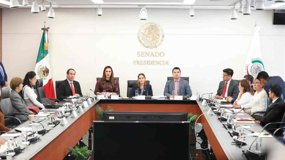 Ana Guevara explica a senadores irregularidades encontradas en Conade