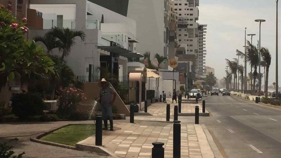 Solicitan a hoteles en Mazatlán a no regar con agua potable