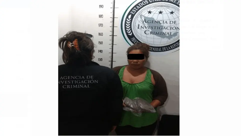 FGR detiene a mujer con heroína y vincula a un hombre por cristal