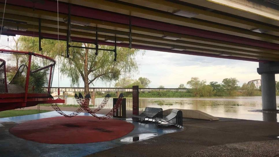 Amanece Parque Acuático a punto de ser inundado por el río Culiacán