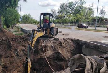 Tras socavón, inician reparación del malecón de Guasave