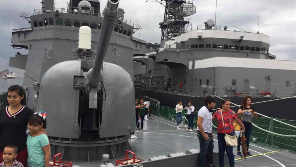 Cientos visitan los barcos de la Autodefensa de Japón en Mazatlán