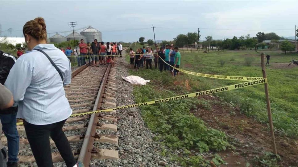 A puñaladas, asesinan a un hombre en El Caimanero 