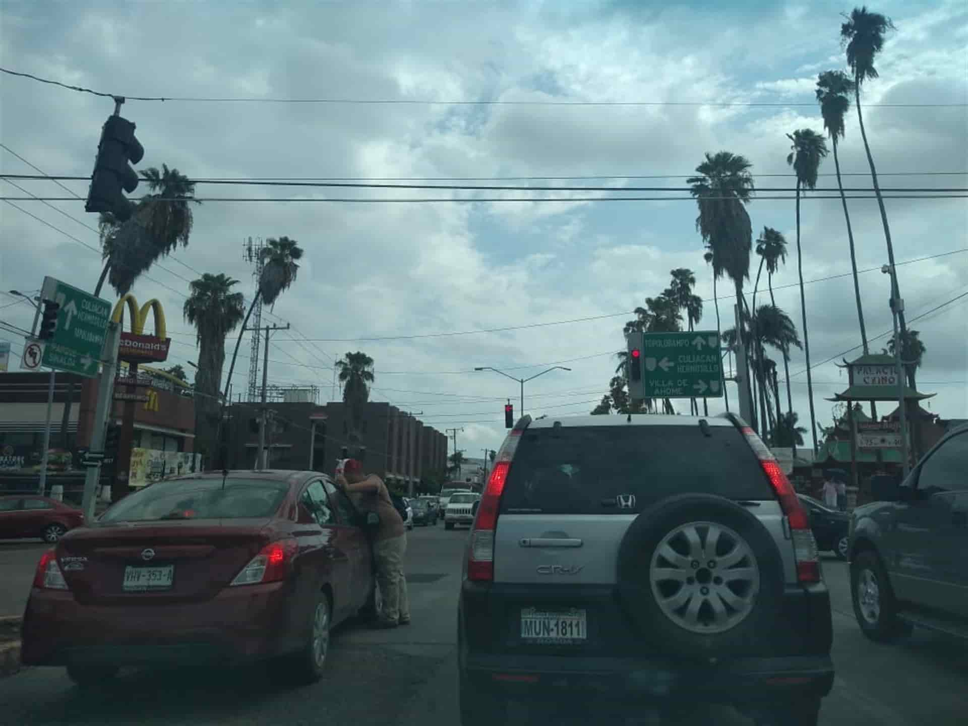 Menores limpian parabrisas para drogarse: SIPINNA