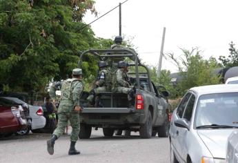 Despojan vehículo de lujo y efectivo a mujer en zona turística de Mazatlán