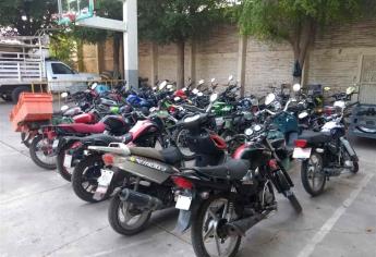 Engomados de motocicletas usurpan placas del Estado: Tránsito