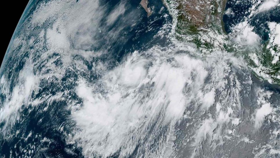 Se forma la tormenta Ivo en el océano Pacífico