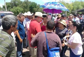 Recorren gobernador y alcaldesa zonas afectadas de Guasave