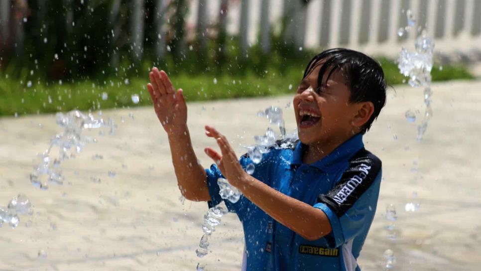 Falta de agua potable amenaza a niños más que la guerra: UNICEF