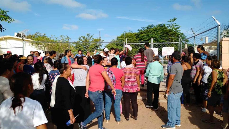 Toman escuelas en Ahome y Sinaloa por falta de energía eléctrica y agua