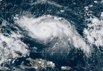 “Dorian” se intensifica a categoría 4 en su camino a Florida