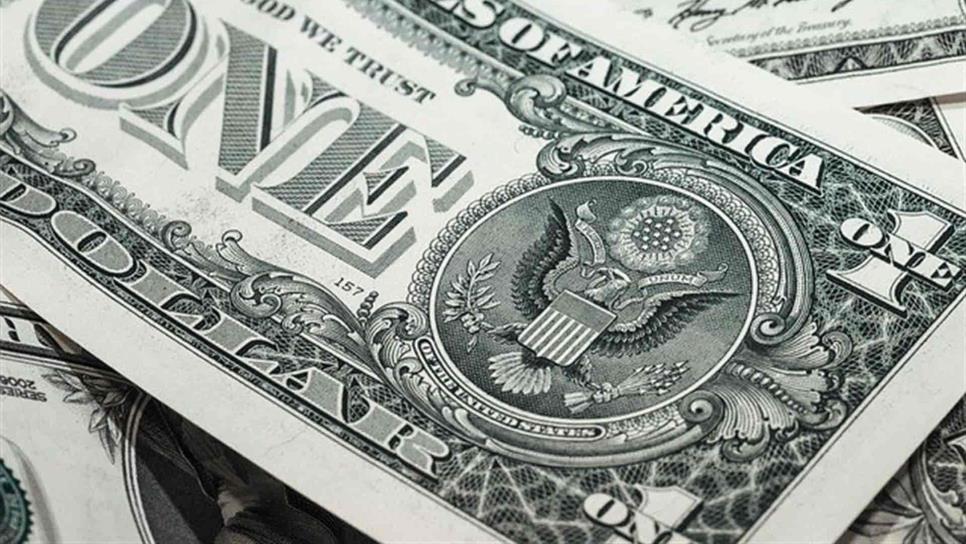 Dólar inicia la semana a la alza, se vende en $20.48 en bancos