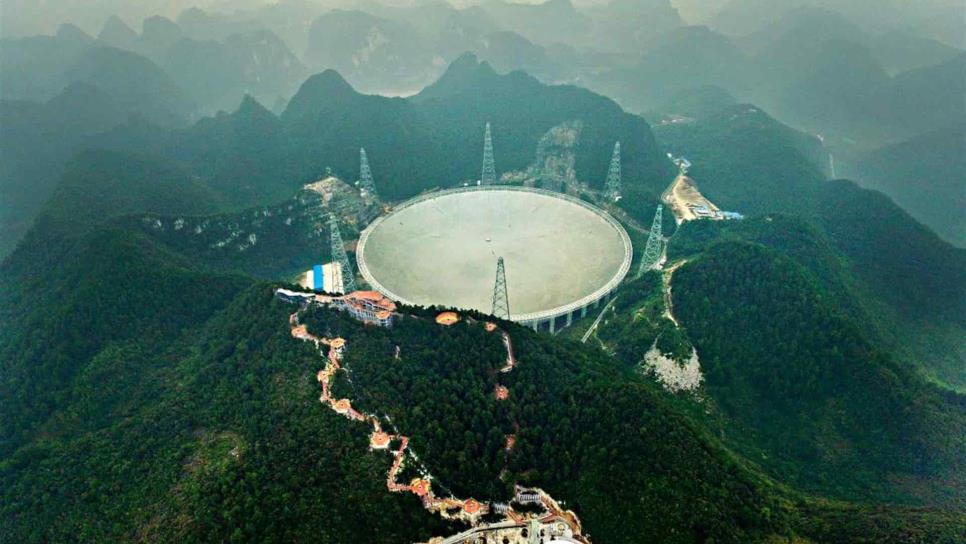 Astrónomos chinos detectan raras señales a 3.000 millones de años luz