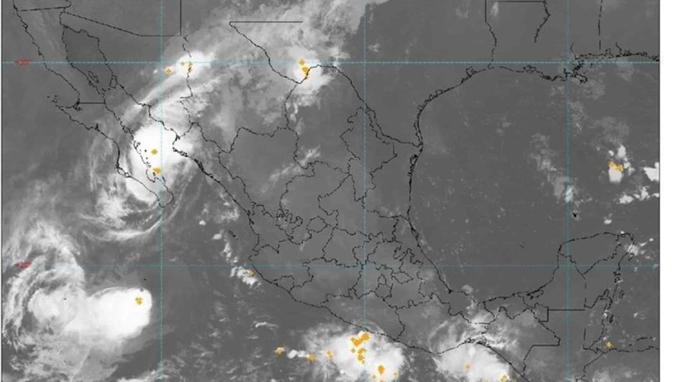 “Lorena” se ubica frente a Topolobampo