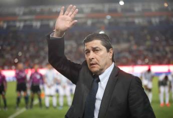 Luis Fernando Tena, nuevo técnico de Chivas