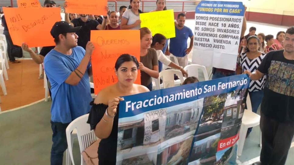 Exigen devolución de sus casas familias desalojadas en Mazatlán