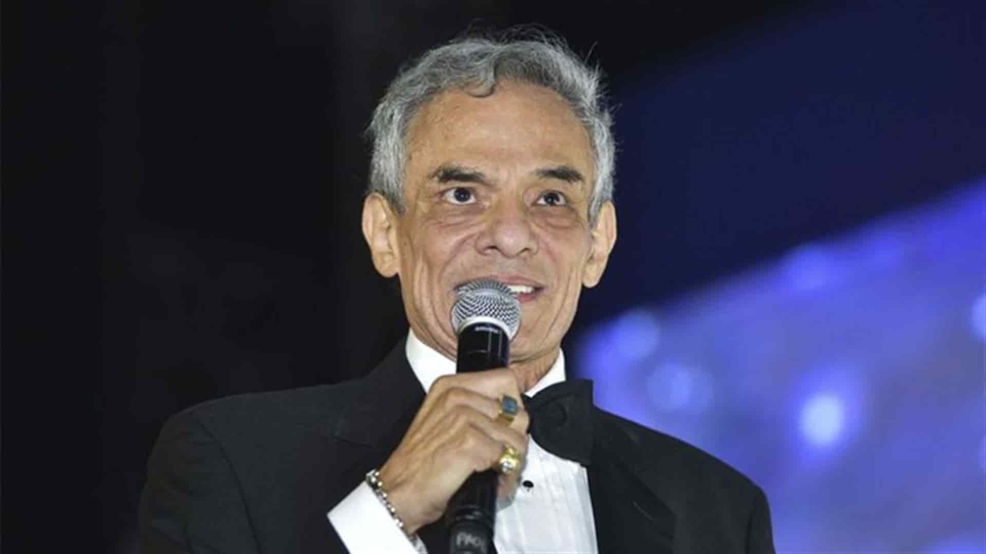 ¡Aparece José José!; velan sus restos en Florida