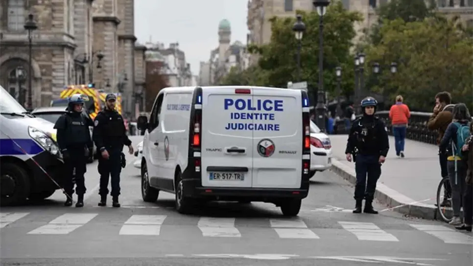 Ataque con cuchillo en jefatura de Policía de París deja cuatro muertos
