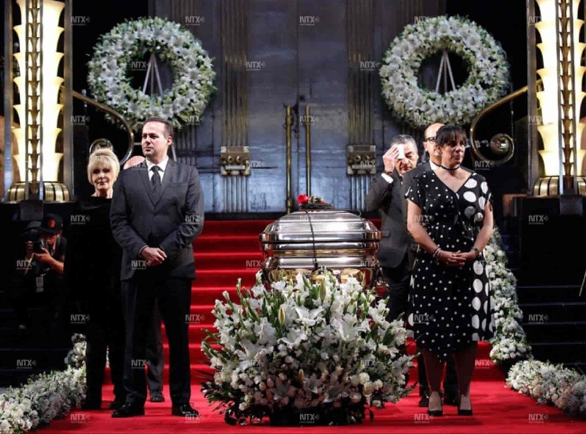 Inicia homenaje a El Príncipe de la Canción en Bellas Artes