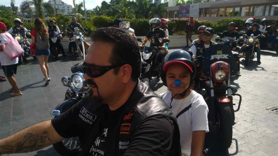 Motoclub de Mazatlán les cumple sueño a niños con cáncer