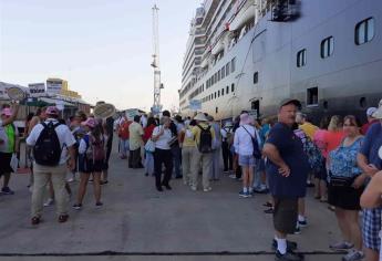 Llegan a Mazatlán 6 mil 500 visitantes en dos cruceros