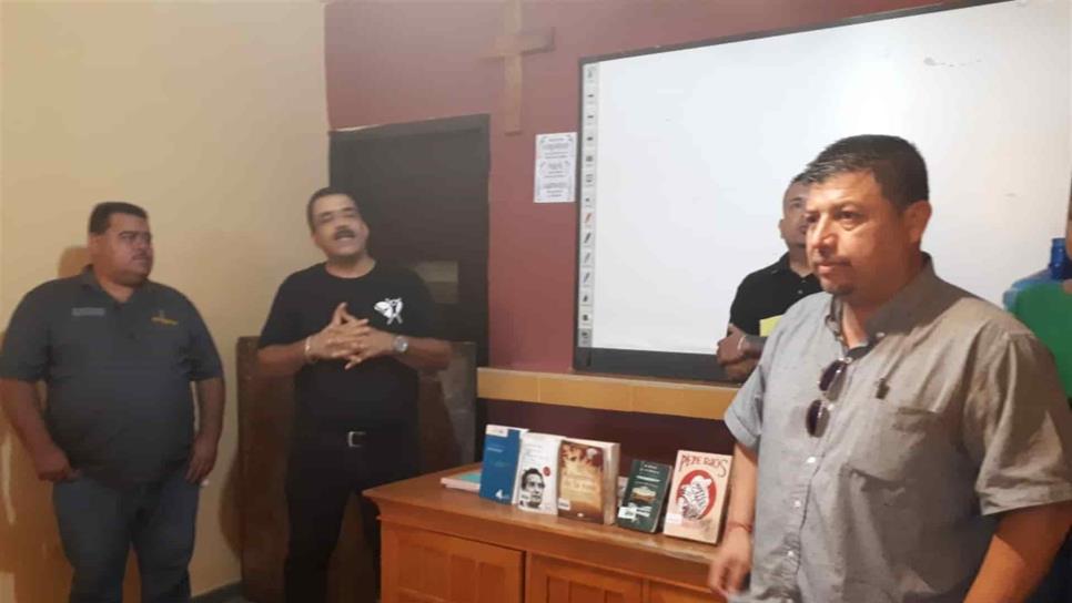 IPAMA dona más de mil libros y entrega becas de estudio en Centros de Rehabilitación