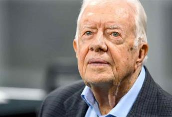 Expresidente Jimmy Carter hospitalizado por fractura de pelvis