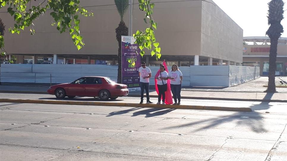 Inmujeres realiza su última activación rosa contra el cáncer de mama