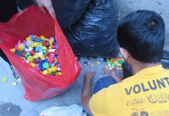 Una ayuda, Una Sonrisa invitan a donar tapitas de Plástico