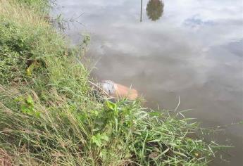 Flota hombre muerto en canal Sevelbampo en ejido 2 de Abril