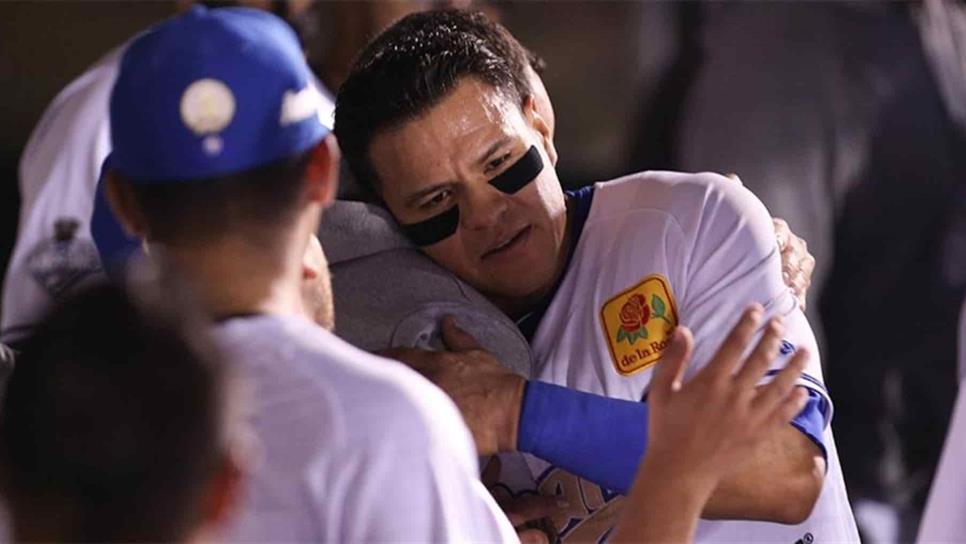 En una noche de récords, Manny Rodríguez llega a mil imparables