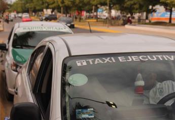 Denuncian robos a taxistas en Los Mochis