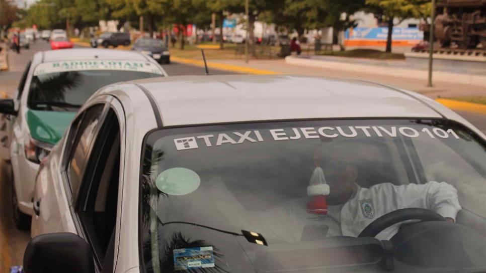 Denuncian robos a taxistas en Los Mochis