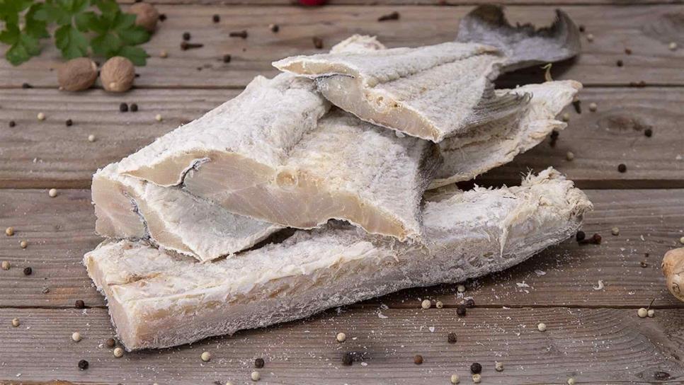 Venta fraudulenta de bacalao está acabando con tiburones en México