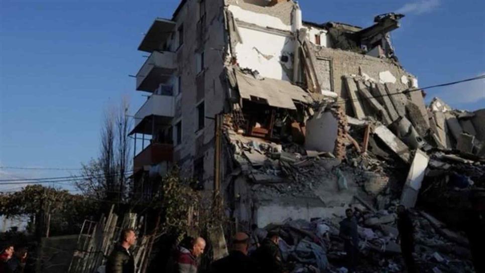 Sube a 40 cifra de muertos por sismo en Albania