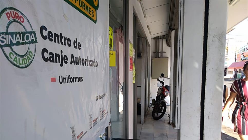 Casi al 100% registra la entrega de uniformes y útiles en Mazatlán