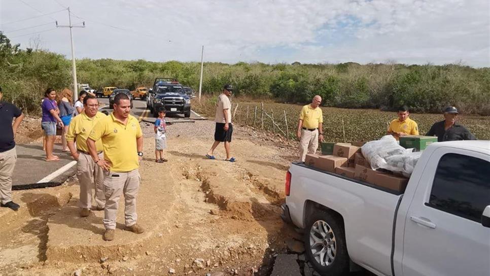 Restauran caminos de comunidades afectadas en San Ignacio