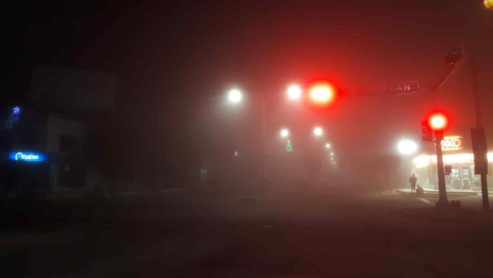 Denso banco de niebla cubre a Los Mochis; exhortan a tener precaución