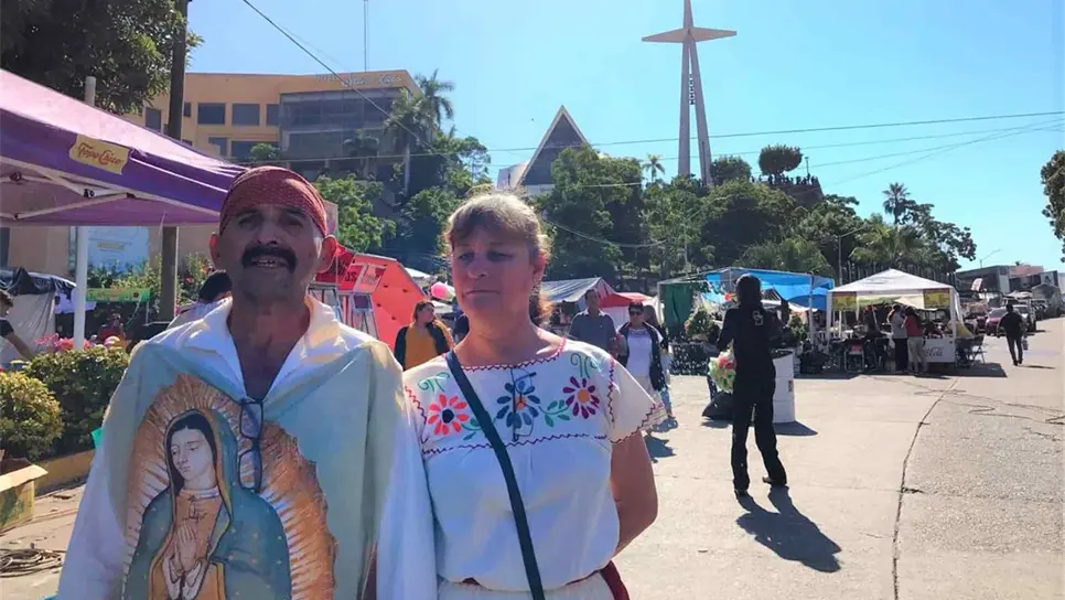 Veneran y agradecen a la Virgen de Guadalupe en La Lomita
