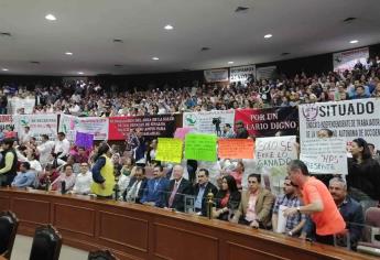 Abarrotan el Congreso por mayor presupuesto a sectores