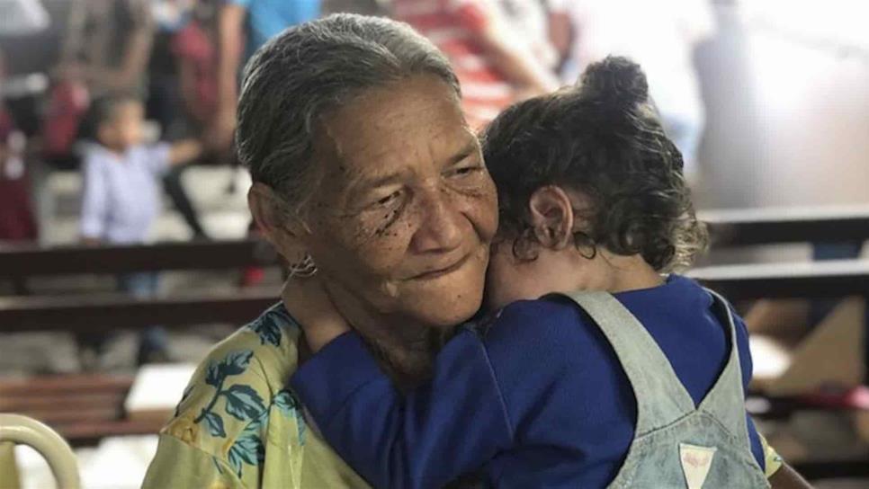 Abuelos que cuidan a sus nietos viven más