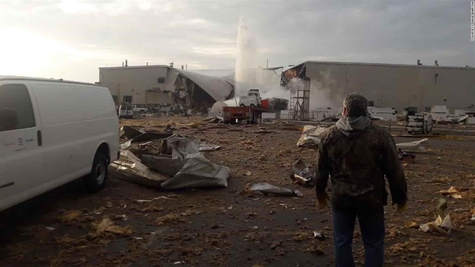 Explosión en fábrica de aviones en Kansas deja al menos 15 heridos