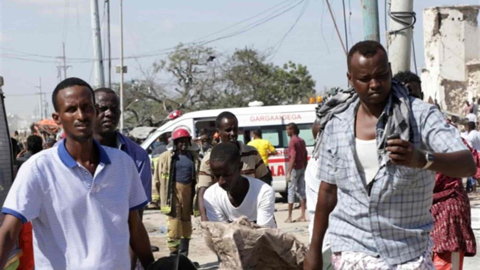 Aumenta a más de 100 los muertos en Somalia por atentado