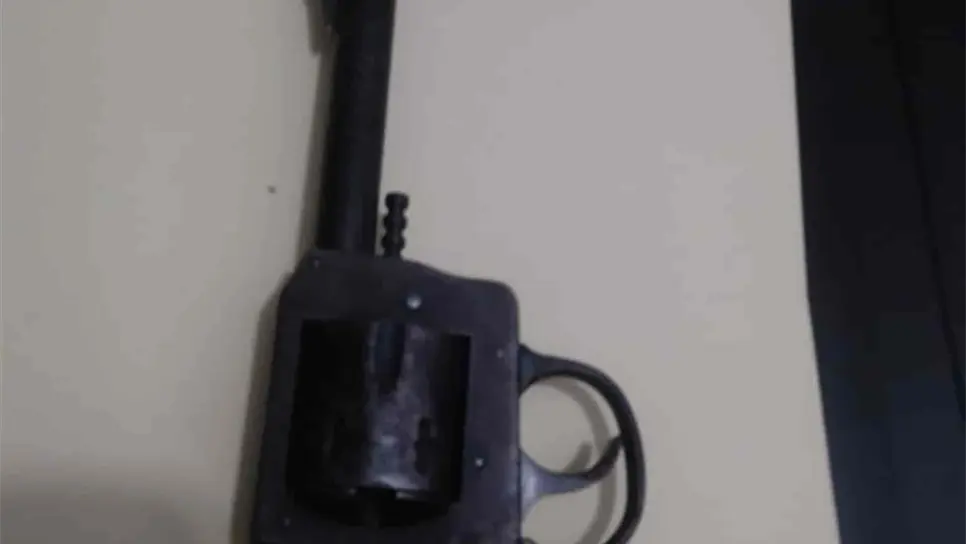 Aseguran arma de fuego tras reporte de disparos en Escuinapa
