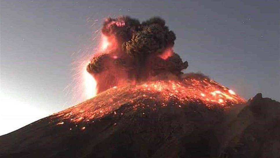 Explosión en el Popocatépetl genera fumarola de 3 kilómetros