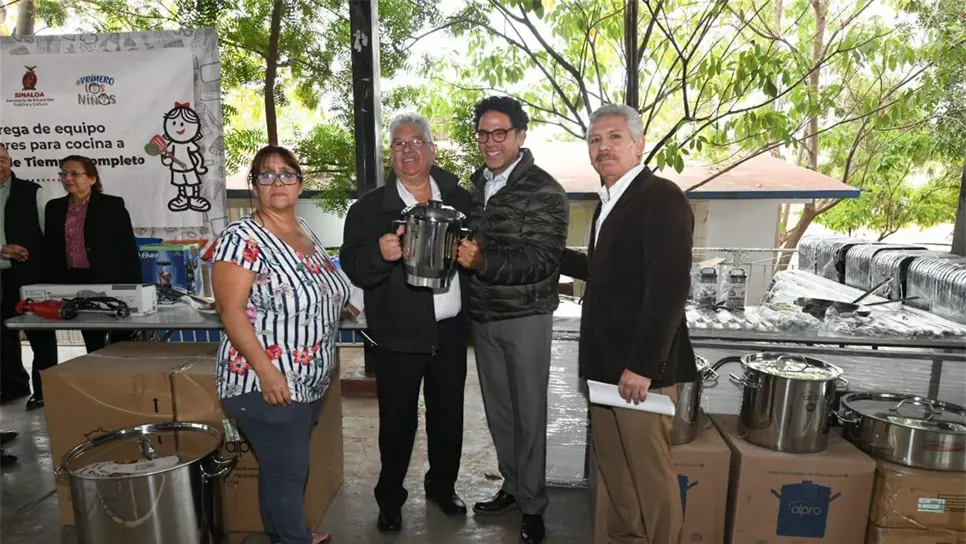 Entrega SEPyC 9 mdp en equipamiento a Escuelas de Tiempo Completo