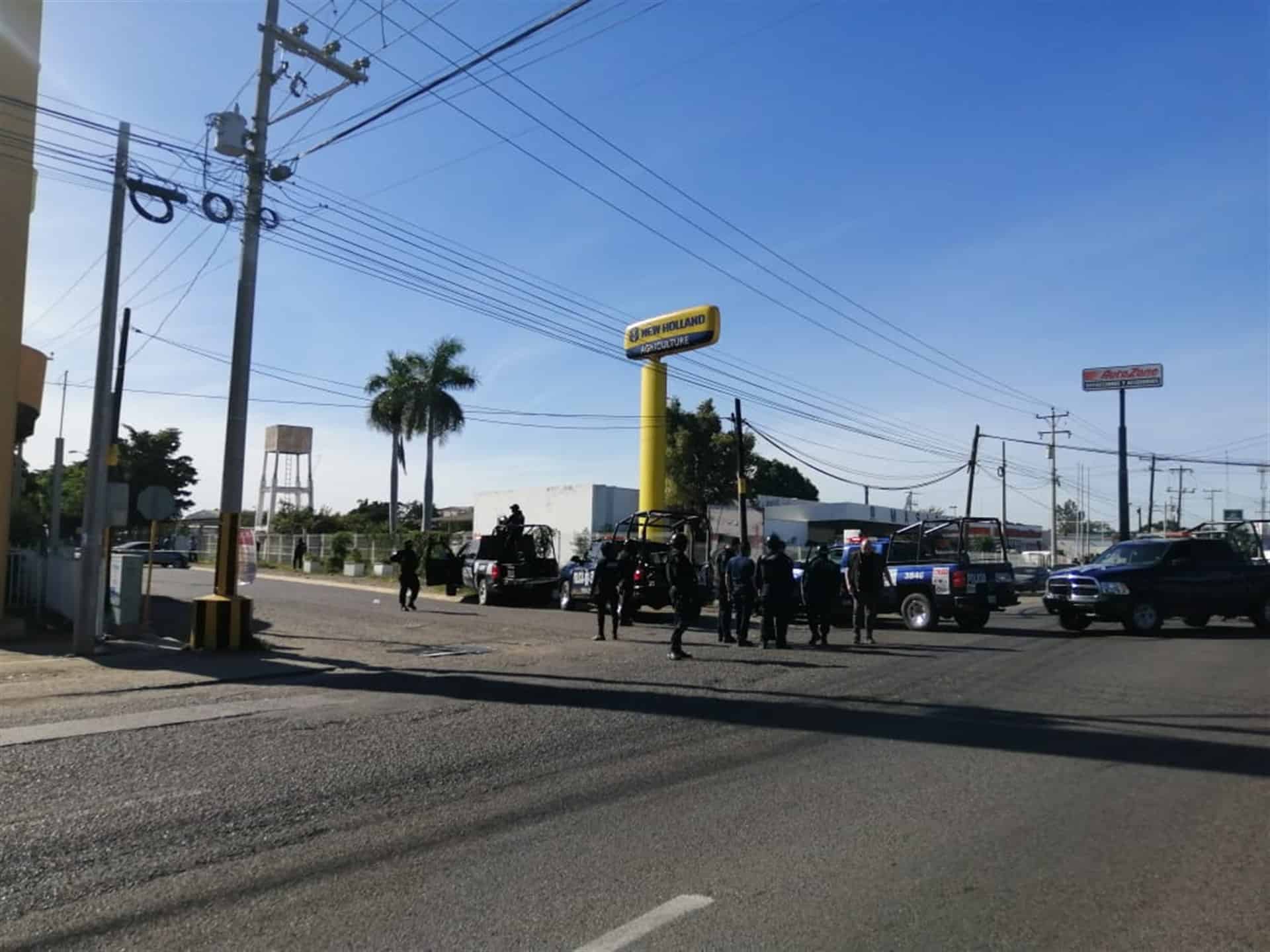 Persecución a balazos en Culiacán deja un civil muerto